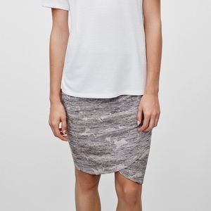 Aritzia Wilfred Tyra skirt